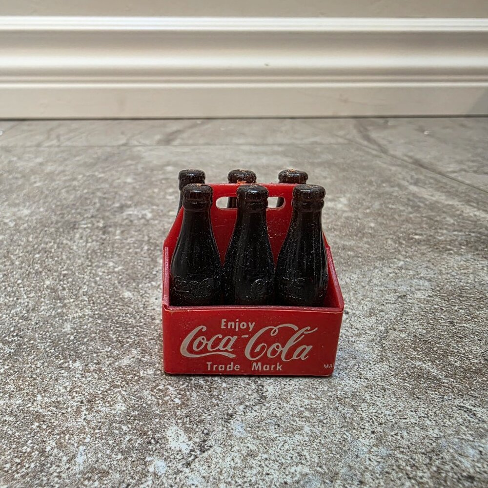 1970s COCA COLA Collector Miniature 6 Pack brown Bottles In plastic Carton VTG